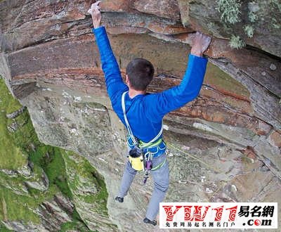 夢見爬懸崖爬不上去是什么意思？