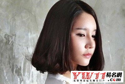 女人夢(mèng)見自己掉頭發(fā)